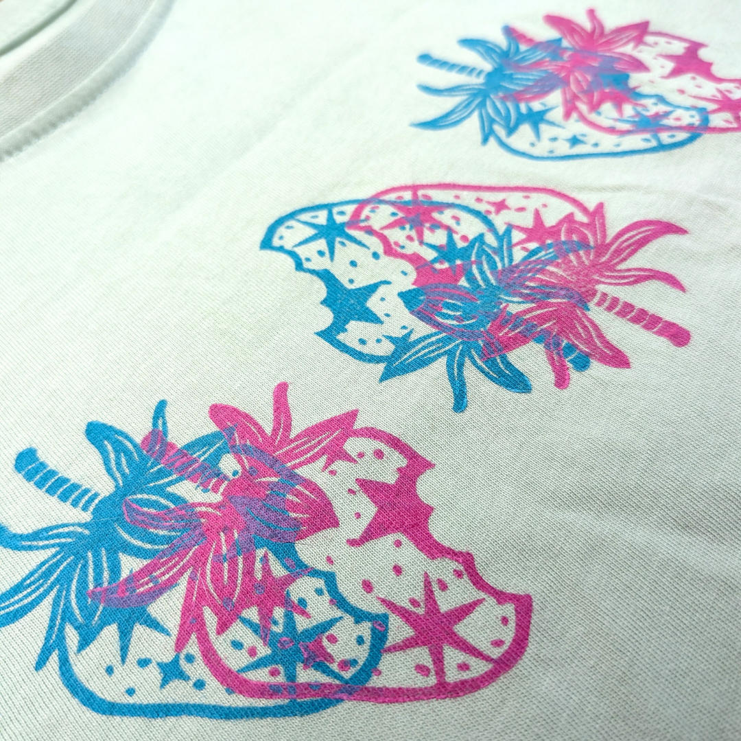 Mint crop top with blue & pink Starry Strawberries [M/L]