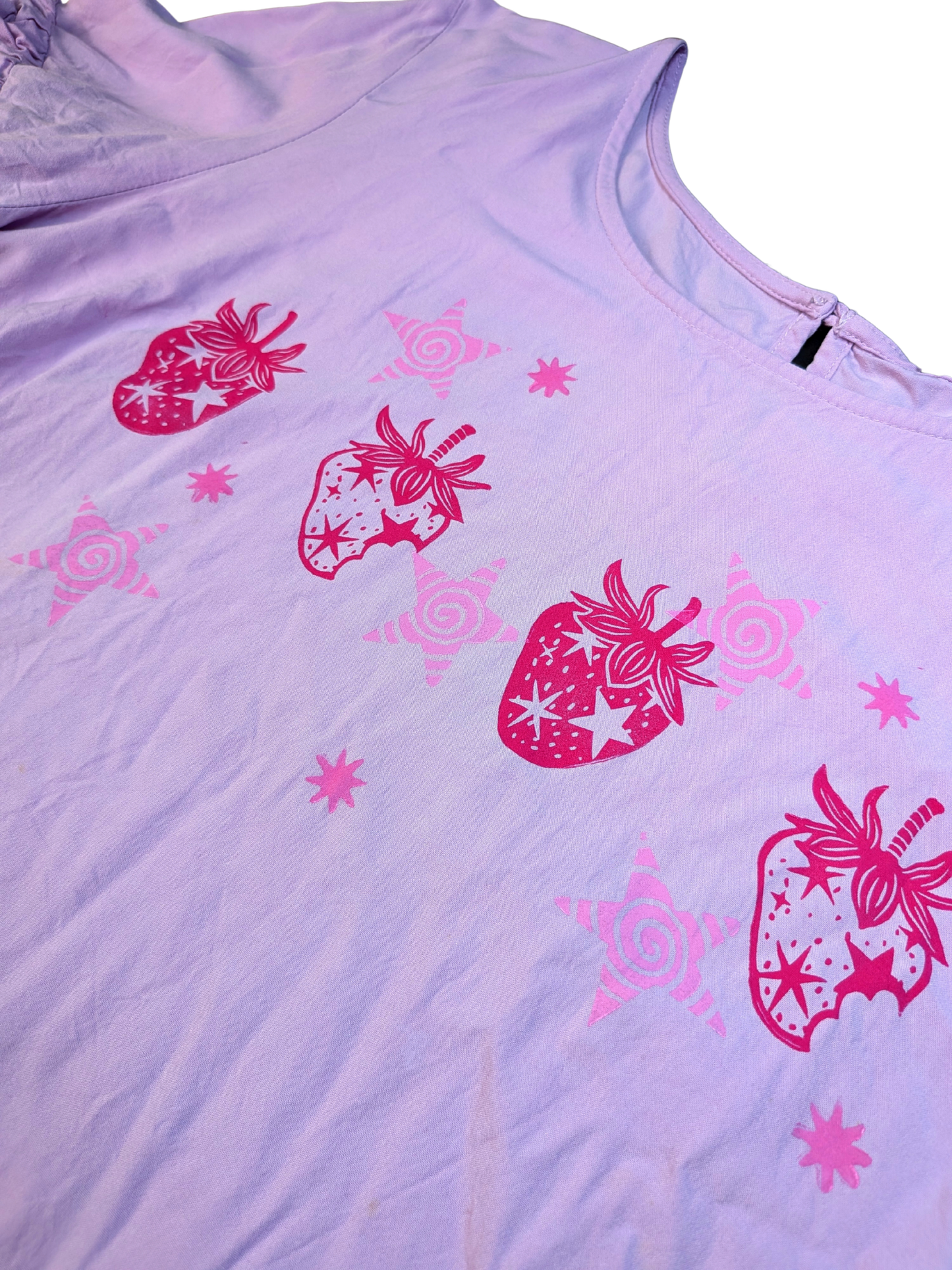 Lilac shirt with pink Strawberries & Stars [XXL]